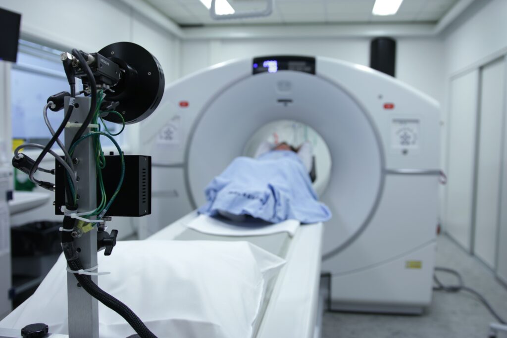 paziente che sta per sottoporsi ad una fmri